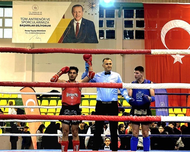 MERSİNLİ SPORCULARIMIZ MUAYTHAİ ŞAMPİYONASINA DAMGA VURDU