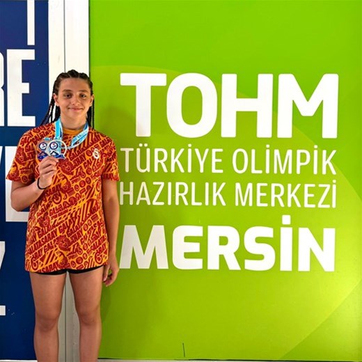 GÖKÇE ÖZTÜRK'TEN AVRUPA GENÇLER ŞAMPİYONASI VE COMEN CUP KOTASI