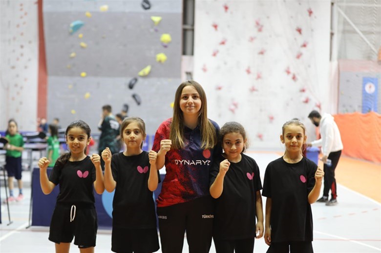 BEYZA GÜLER AKYAR, MİLLİ TAKIMA GÖZ KIRPTI