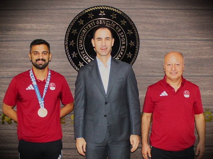 AKDENİZ OYUNLARI’NDA MERSİN’İN GURURU ABDULLAH KAPLAN’DAN BRONZ MADALYA