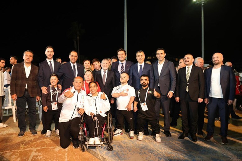 DÜNYA BEDENSEL ENGELLİLER PLAJ OYUNLARI MERSİN’DE BAŞLADI