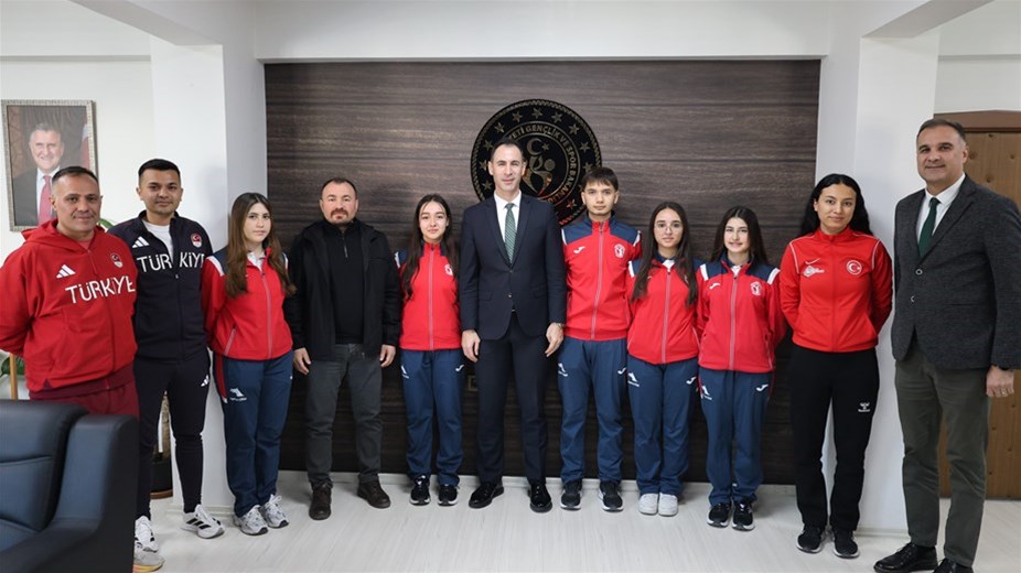 GÖKSUN ÖZ, ATICILIK MİLLİ SPORCULARINI AĞIRLADI